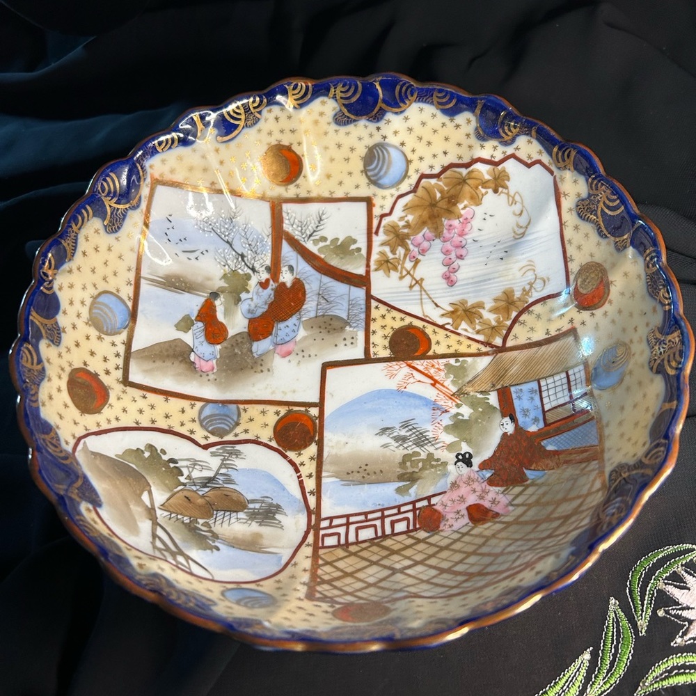 VTG Hand Painted Ceramic Decorative Bowl, artist signed. Made in Japan.
